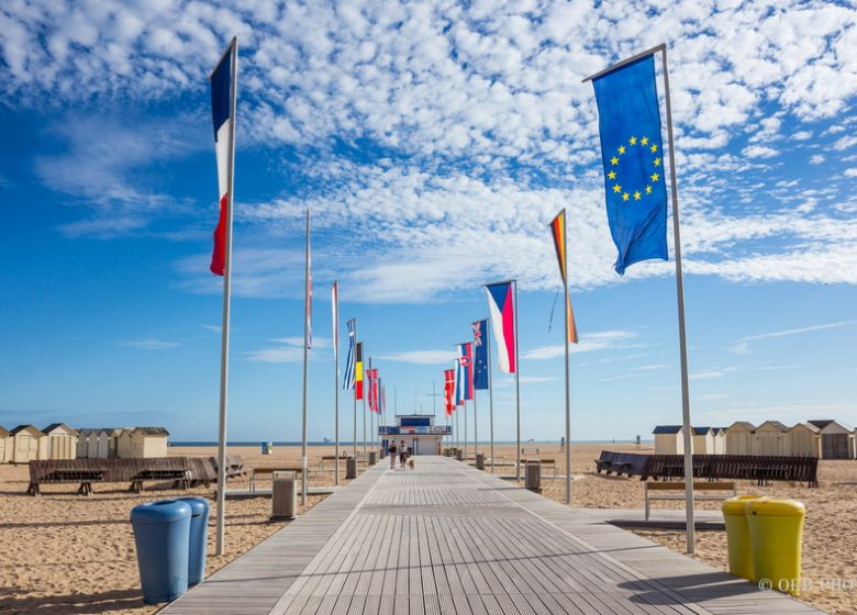 Cabines de plage près du Thalazur Ouistreham en Normandie