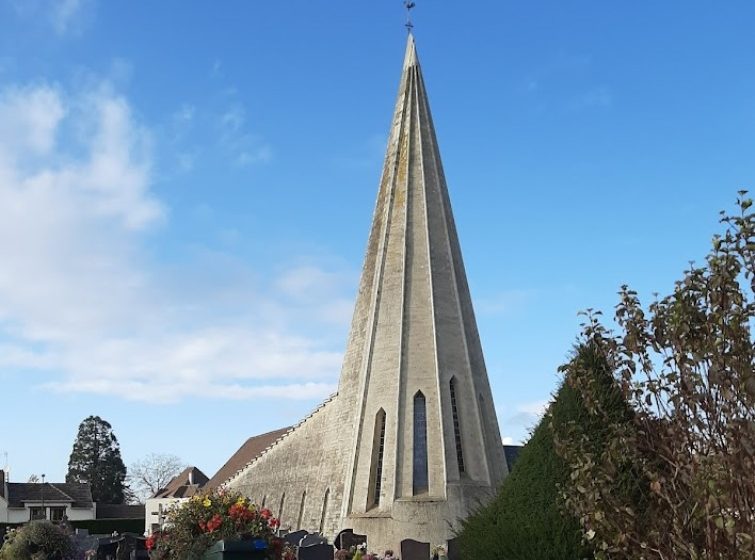 Vue intérieure de l'Eglise Notre Dame des labours à Saint-Manvieu-Norrey