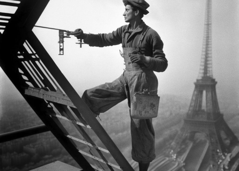 Brodbeck & de Barbuat, Une Histoire parallèle_Etude d’après Marc Riboud, The Painter of the Eiffel Tower, Paris, 1953 – 2022